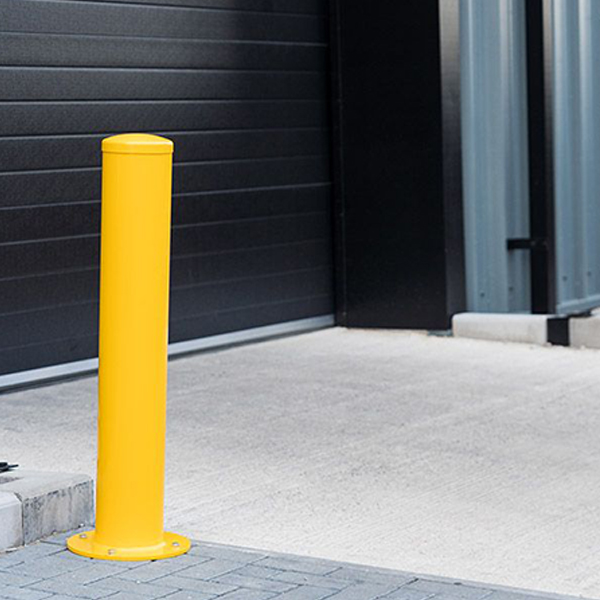 Heavy-Duty Applications Bolt Down Metal Road Safety Protection Yellow Post