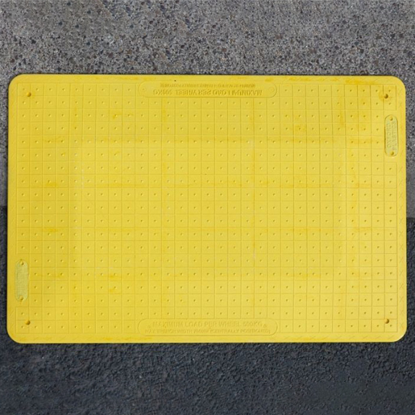 Extremely Durable & Reliable Yellow Pedestrian Hole Cover