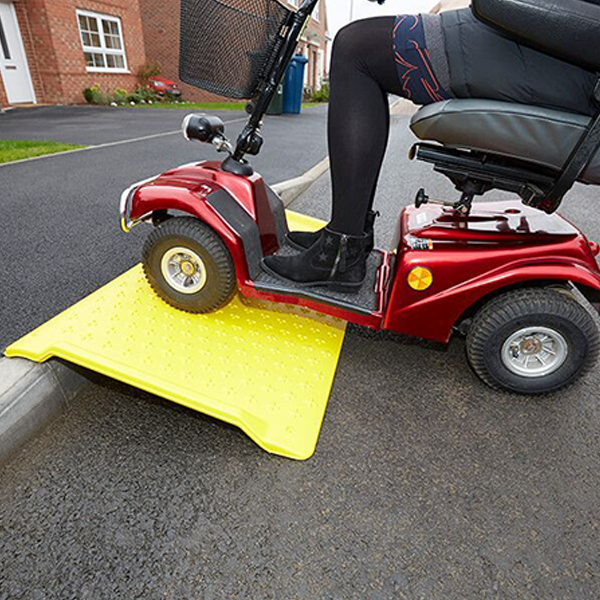 Reinforced Heavy Duty Plastic Wheelchair Kerb Ramp