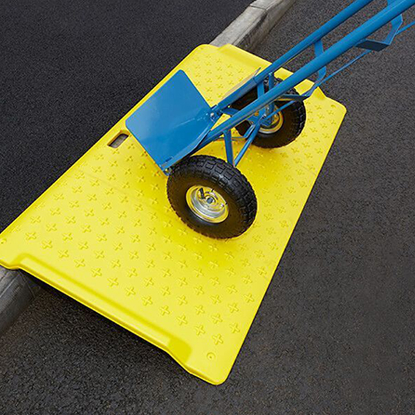 Reinforced Heavy Duty Plastic Wheelchair Kerb Ramp